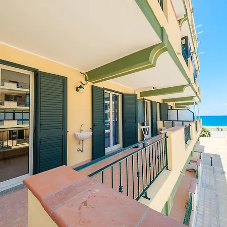 Casa Aura A Fronte Mare Appartamento Milazzo